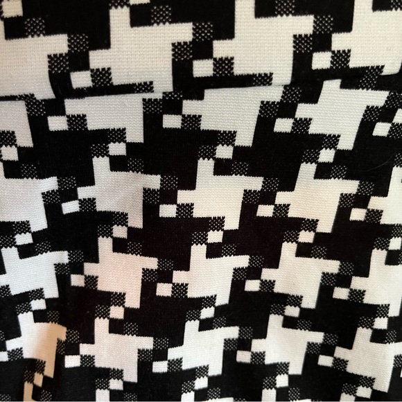 Fit and flare skirt - Picture 2 of 3